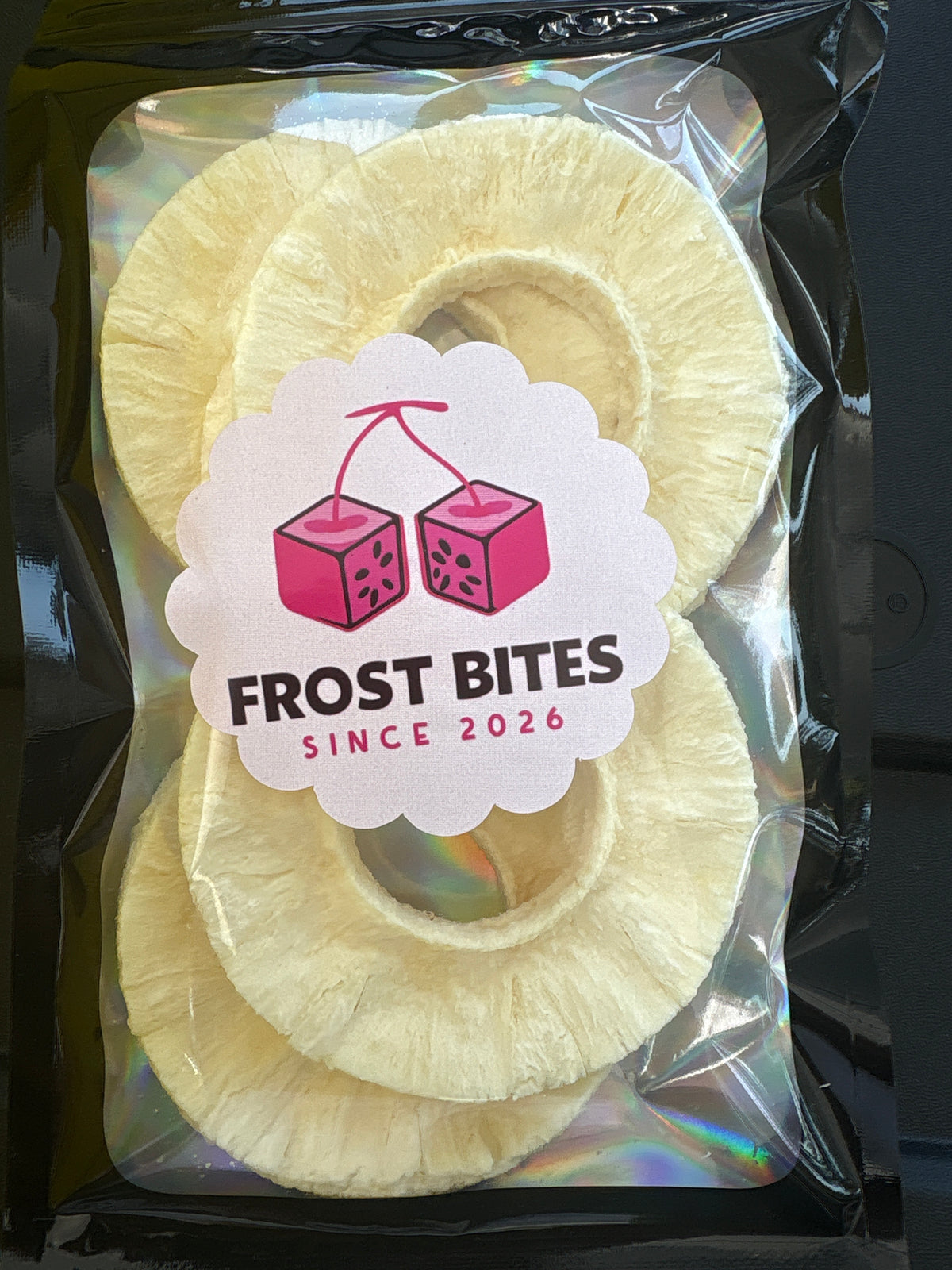 Freeze dried pineapples